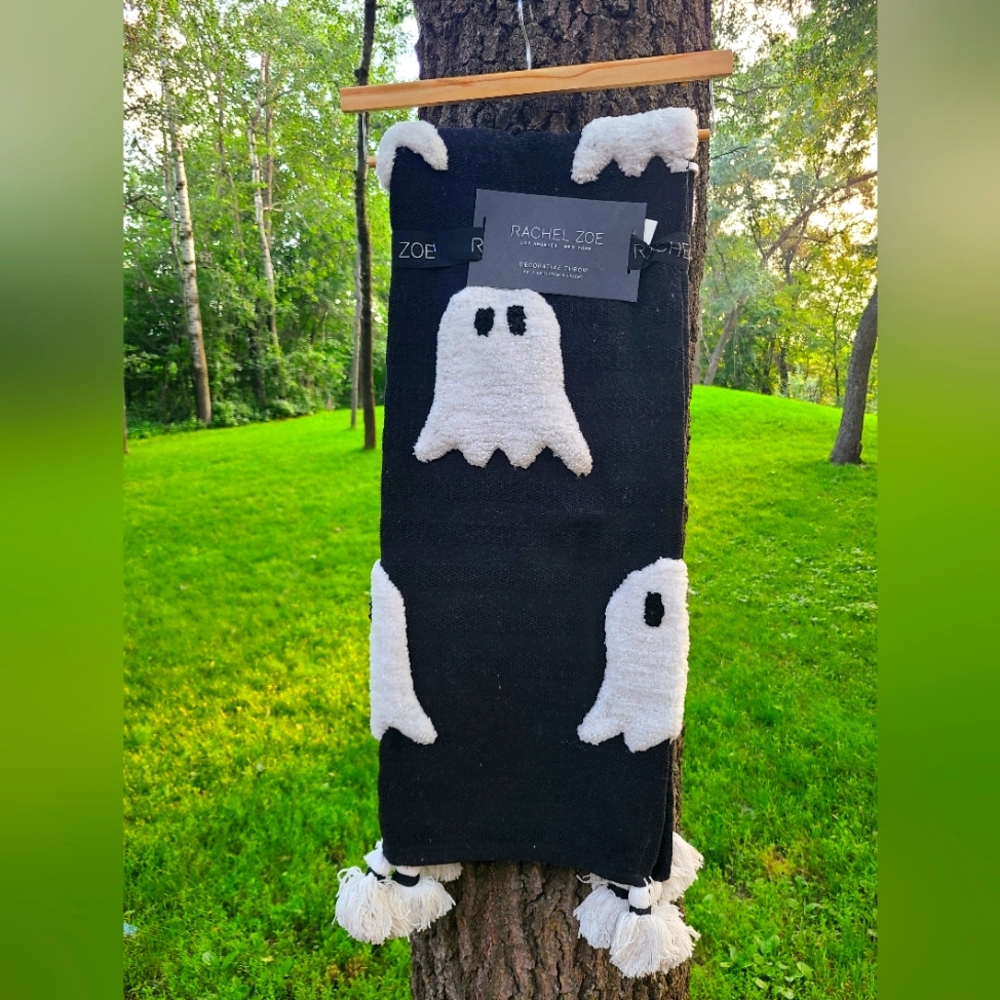 Viral 👻 Ghost Blanket